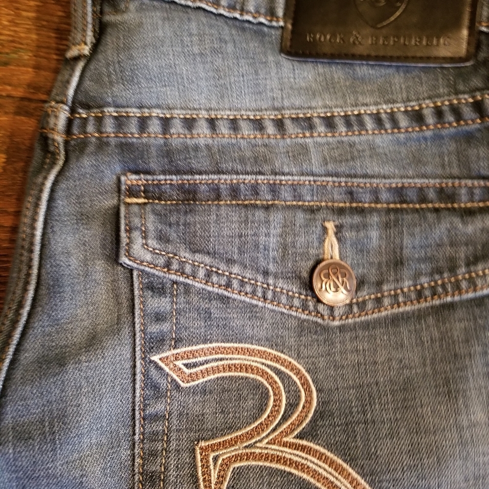 Mens clothing